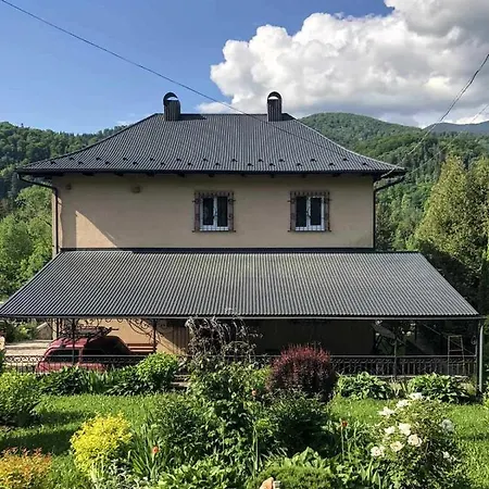 Lure Hébergement de vacances *
